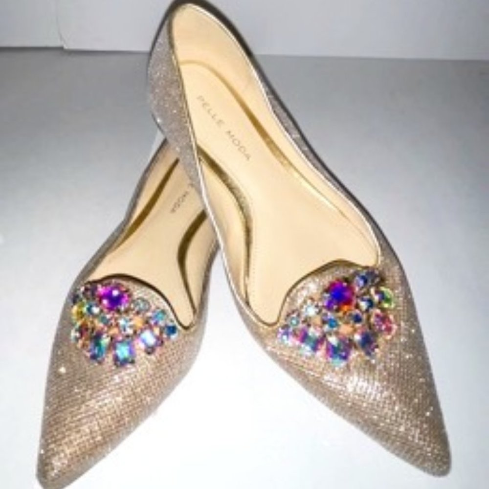 Gold Pelle Moda Pointed-Toe Flats (size 5)